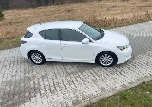 Lexus CT cena 52600 przebieg: 133000, rok produkcji 2013 z Olkusz małe 137